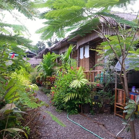 נסאונג Ngwe Saung Garden Guest House מראה חיצוני תמונה